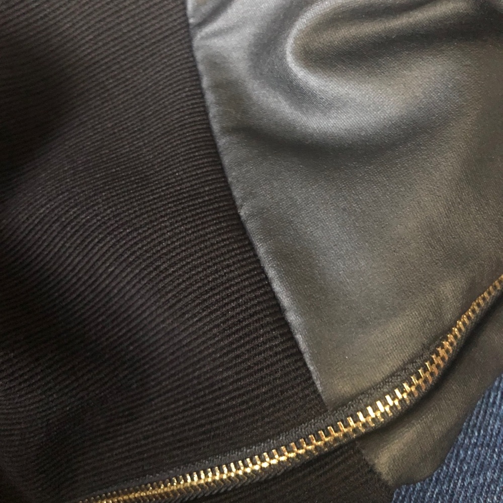 Black Fitted Dress - Picture 6 of 6